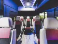 Komfortowe fotele w busie. Zastanawiasz się, ile kosztuje bus ze Szczecina do Holandii? Sprawdź ceny i podróżuj wygodnie!