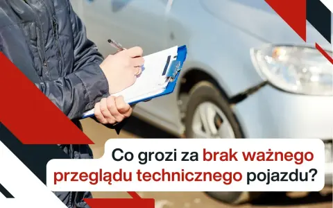 Inspektor spisuje notatki, przypominając o ryzyku mandatu za brak ważnego przeglądu technicznego pojazdu.