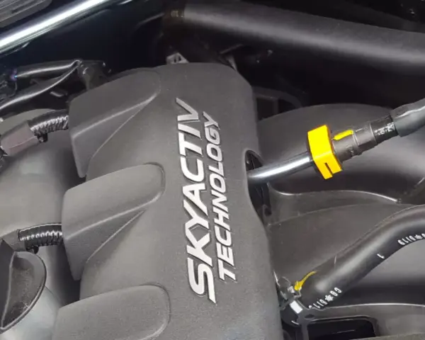 Silnik benzynowy SKYACTIV TECHNOLOGY, symbol innowacji i najlepsze silniki benzynowe.