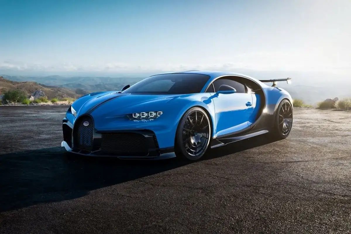 Bugatti Chiron cena bazowa